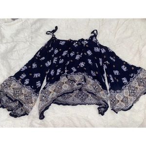 Beautiful flowy shirt